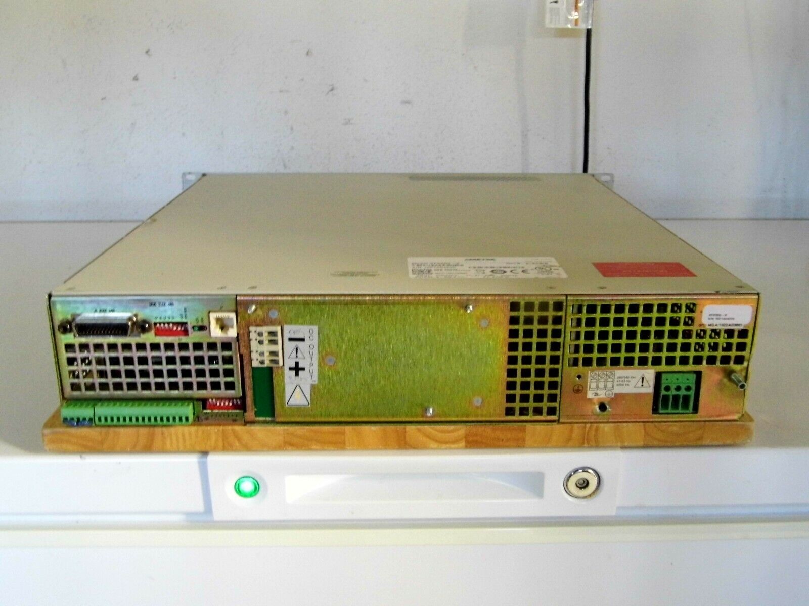 Xantrex XFR300-9 w/GPIB DC programmable power supply Xantrex XFR300-9 w/GPIB DC programmable power supply